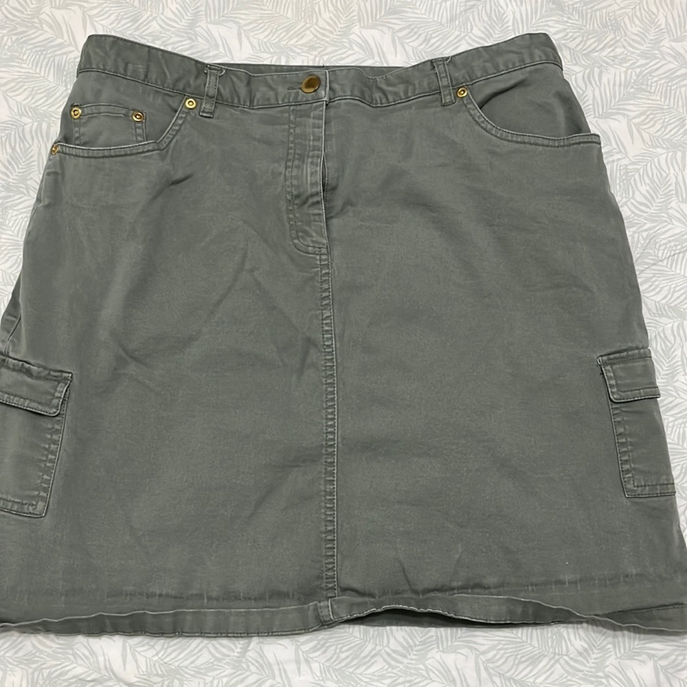 size 10 cargo skirt
